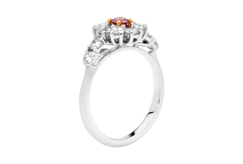 Round brilliant cut ring available in platinum or rose gold. Available in White Gold, Yellow Gold, Rose Gold or Platinum