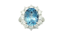6.14ct Aquamarine featuring Round Brilliant Cut Diamonds Halo